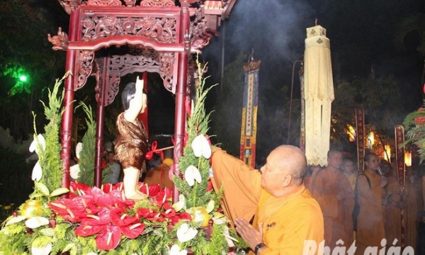 Các chùa trên cả nước hân hoan chào mừng Phật Đản PL.2562