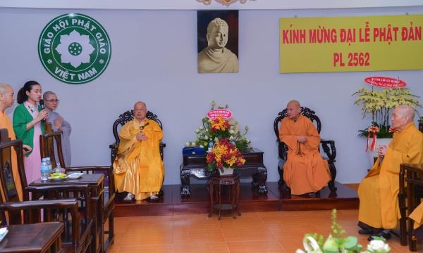 Tp.HCM: Trung ương Giáo hội tiếp đoàn Phật giáo Hàn Quốc