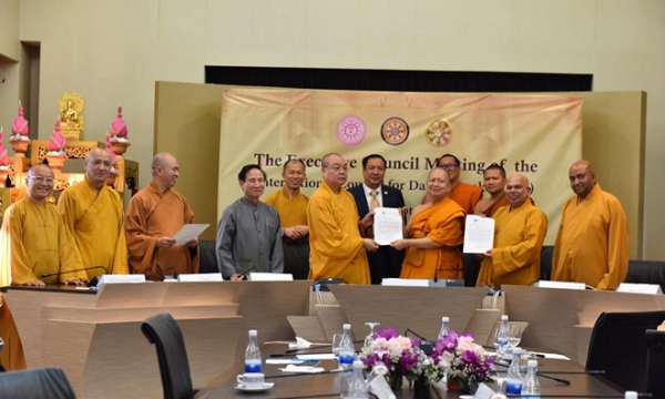 Thái Lan chuyển giao quyền đăng cai Vesak LHQ 2019 cho Việt Nam