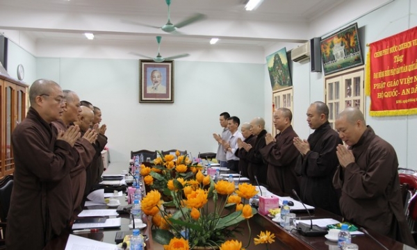 GHPGVN: Họp bàn kế hoạch tổ chức Phật đản PL2557-DL.2013