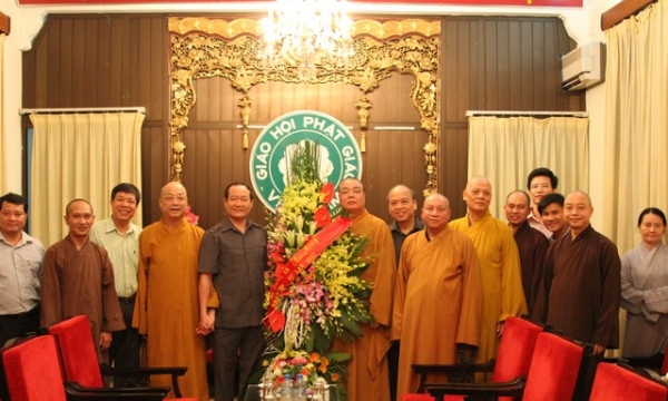 Hà Nội: Bộ Công an chúc mừng GHPGVN nhân mùa Vu Lan báo hiếu 