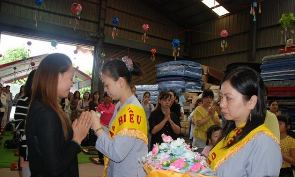 Đài Loan: Lễ Vu Lan và 'nước mắt' của những người con xa xứ