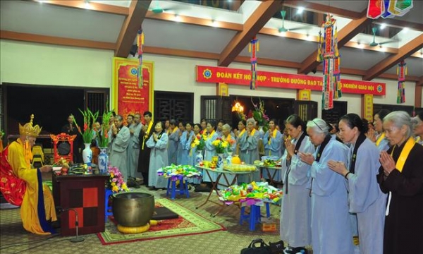 Hà Nội: Dư vị Pháp hội Dược Sư tại Chùa Bằng tràn đầy ân pháp