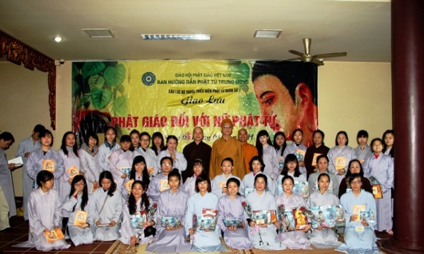 Hà Nội: Giao lưu 'Phật giáo và nữ phật tử'