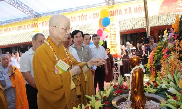 Hà Nội: Quận Tây Hồ tổ chức Phật đản PL.2558