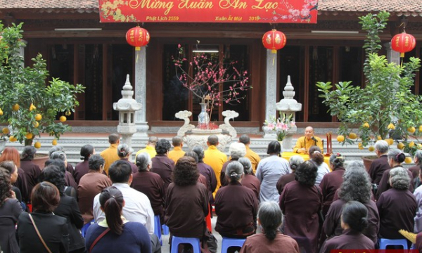 Hà Nội: Lễ Thượng Nguyên – kỷ niệm Phật Di Lặc đản sinh tại chùa Liên Phái
