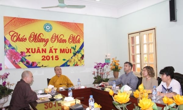 Hà Nội: Tổ chức Xã hội Nhân văn quốc tế thăm, làm việc với Chư tôn đức GHPGVN