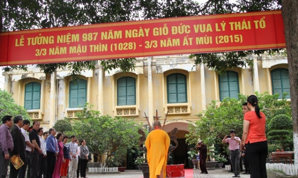 Hà Nội: Dâng hương tưởng niệm 987 năm ngày mất đức vua Lý Thái Tổ
