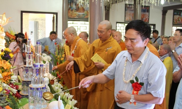 Hà Nội: Phật giáo các Quận, Huyện tổ chức Phật đản PL.2559