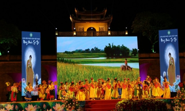 Chương trình nghệ thuật đặc sắc “Nâng bước trẻ thơ” chào mừng Phật đản 2015