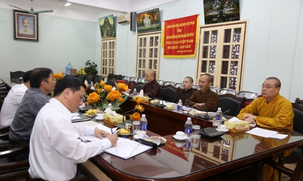 Hà Nội: Lãnh đạo tỉnh Hà Giang thăm và làm việc tại chùa Quán Sứ