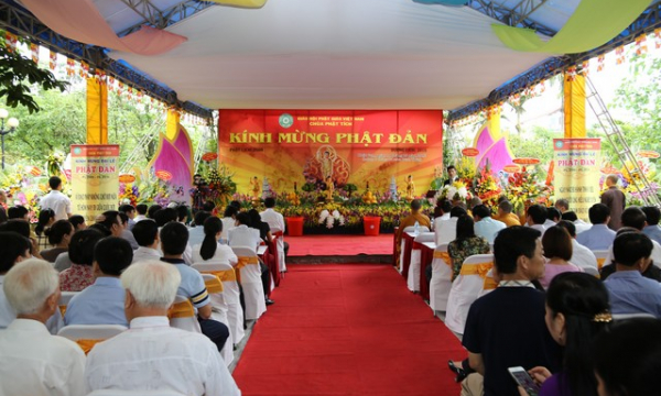 Bắc Ninh: Chùa Phật Tích kính mừng Phật đản PL.2560