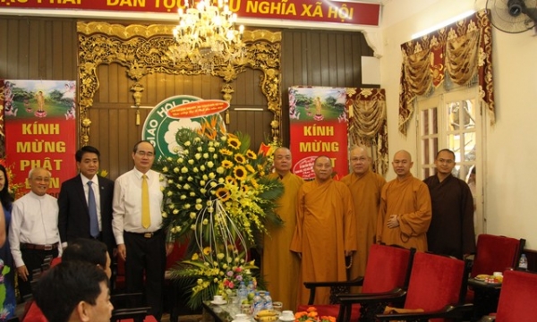 Ông Nguyễn Thiện Nhân chúc mừng GHPGVN nhân mùa Phật đản