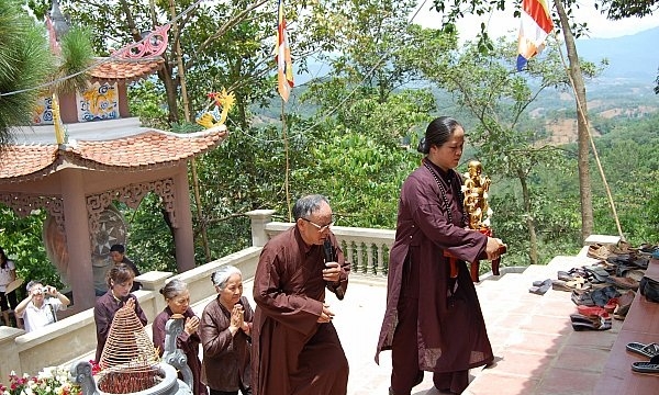 Mượn danh đạo Phật để thu hút 'tín đồ', xuyên tạc và phỉ báng Phật pháp