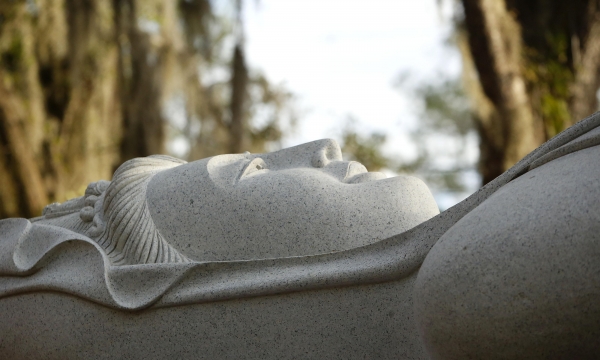 Ba pho tượng Phật được chuyển từ Việt Nam đến tu viện A Nan, Hoa Kỳ