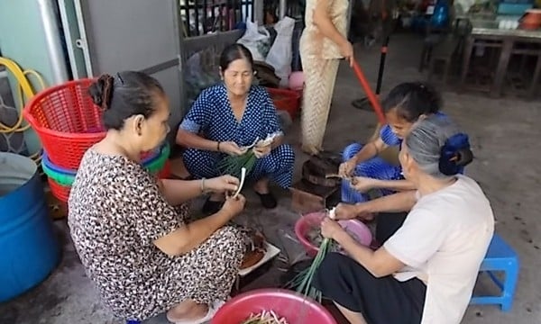 Những người thiện nguyện ở bệnh viện Tam Bình