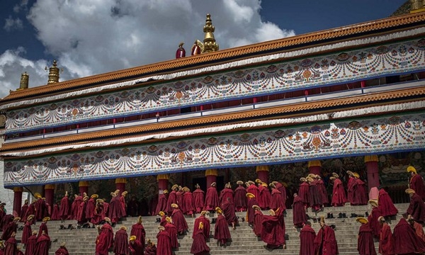 Tu viện 300 tuổi chứa bí ẩn của 'Phật sống Tây Tạng'