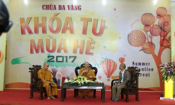 Quảng Ninh: Ts.Nguyễn Mạnh Hùng tọa đàm tại chùa Ba Vàng 