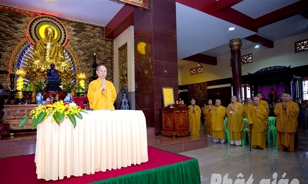 Vĩnh Long: TT.Thích Chân Quang thuyết giảng tại chùa Phật Ngọc Xá Lợi 