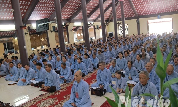 Hà Nội: Khóa tu “Ngày an lạc” tại chùa Hòa Phúc 