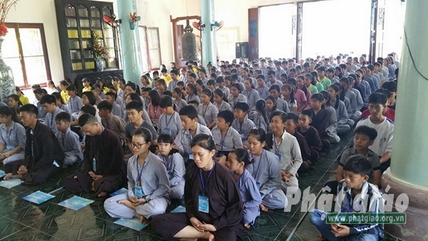 Khánh Hòa: Hơn 300 bạn trẻ tham dự khóa tu mùa hè “Cánh cò quê hương”