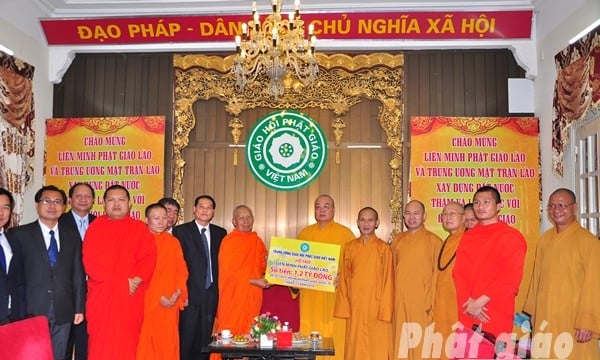 Hà Nội: Đoàn Liên minh PG Lào đến thăm và làm việc với GHPGVN