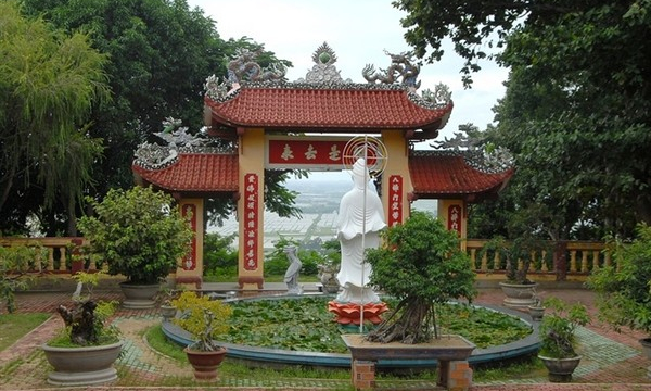Nhiều câu chuyện kỳ bí ở núi Bà lưu truyền trong dân gian