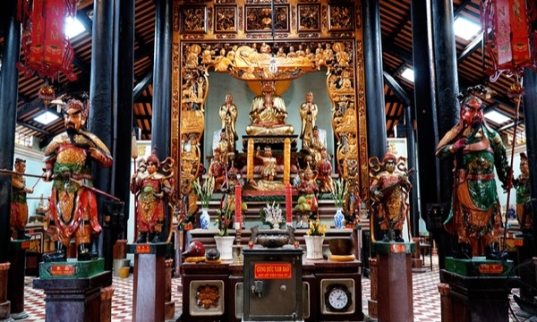 Ngôi chùa hơn 100 năm tuổi có kiến trúc Ấn Độ ở An Giang