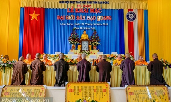 Lâm Đồng: Đại Giới đàn Đạo Quang trên phố núi Cao Nguyên