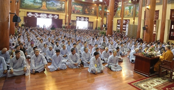 Quảng Ninh: Chùa Ba Vàng tổ chức khóa tu Bát Quan Trai 