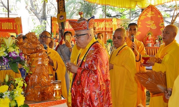 Đà Nẵng: Cầu siêu và pháp hội cúng dường trai tăng tại chùa Tường Quang