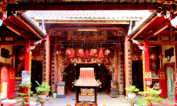 Kiến An Cung ngôi chùa người Hoa ở Đồng Tháp