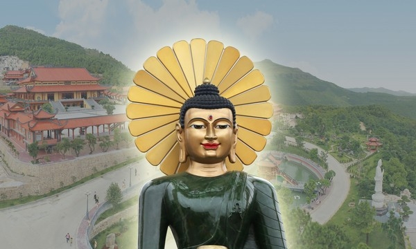 Quảng Ninh: Chùa Ba Vàng tổ chức Phật đản, chiêm bái tôn tượng Phật Ngọc hòa bình thế giới