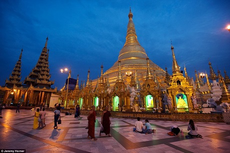Bộ ảnh ghi lại vẻ đẹp Phật giáo ở các nước Á Đông