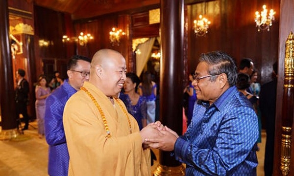 Campuchia tiếp đón lãnh đạo Phật giáo tỉnh Hải Nam, Trung Quốc