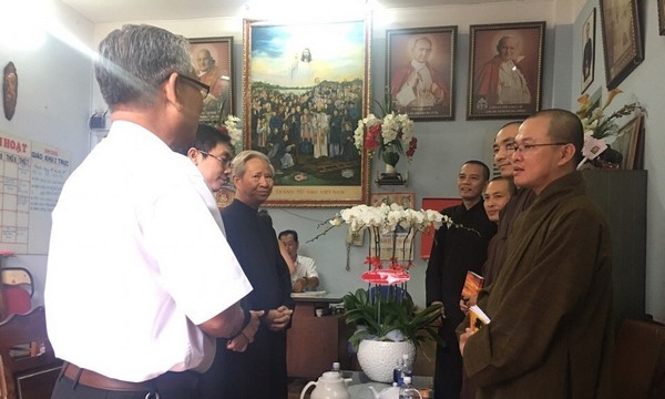 Tp.HCM: Chùa Phổ Quang chúc mừng lễ giáng sinh