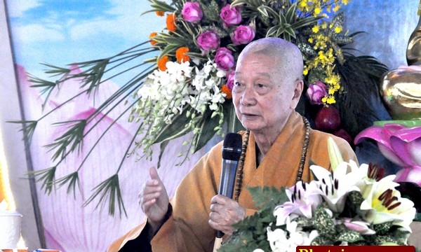 HT.Thích Trí Quảng thăm và giảng pháp tại chùa Thiên Quang