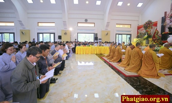 Nghệ An: Hơn một vạn người dự lễ cầu quốc thái dân an tại chùa Viên Quang