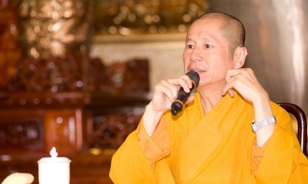 TT.Thích Chân Quang thuyết giảng tại khóa tu thiền chùa Phật Ngọc Xá Lợi