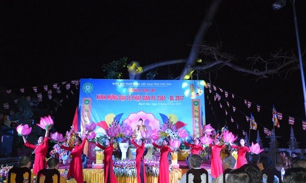 Phú Thọ: Phường Bạch Hạc tổ chức Đại lễ Phật Đản PL.2561