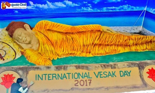 Sri Lanka: Nghệ sĩ Ấn Độ tạo tượng Phật bằng cát dài nhất thế giới