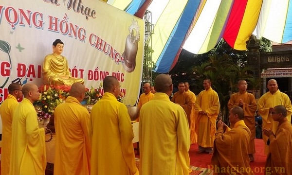 Quảng Nam: Đúc đại hồng chung chùa Quang Minh