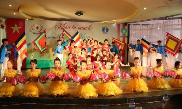 Lai Châu: 300 bạn trẻ tham gia khóa tu 'ươm mầm trí tuệ' hè 2017