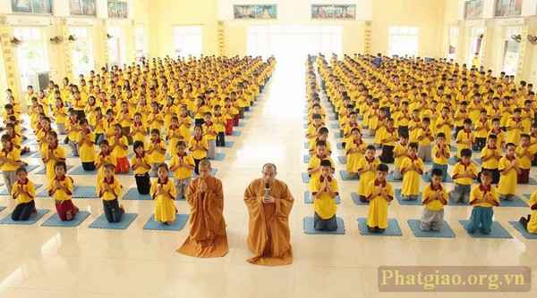 Nghệ An: Gần 600 bạn trẻ tham dự khóa tu “Vu lan mùa Báo Hiếu”