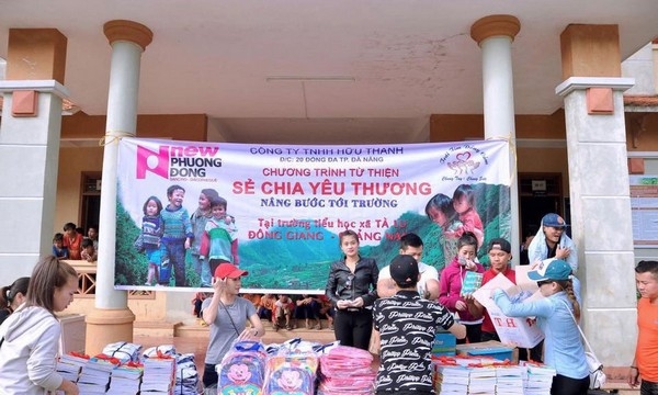 Quảng Nam: 300 suất quà cho các em nhỏ chào năm học mới