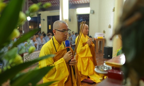 Hà Nội: Gần 2000 phật tử về chùa Hòa Phúc tham dự lễ Vu Lan báo hiếu