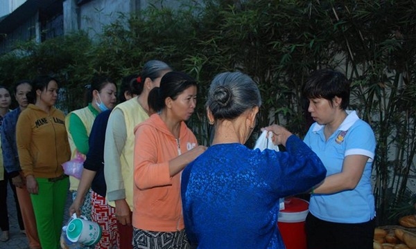 Tp.HCM, Thái Bình: CLB Hạnh Nguyện và chùa Từ Xuyên làm từ thiện