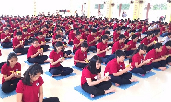 Nghệ An: 400 bạn trẻ tham dự chương trình “Hành trình Vu Lan Báo hiếu” 