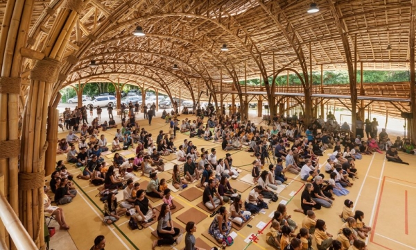 Trường học Thái Lan thiết kế bằng đất, tre dạy giáo lý Phật giáo
