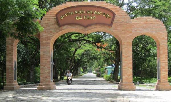 Uy thiêng Gò Tháp